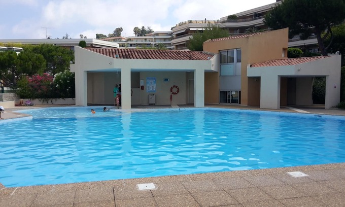 Nice Apartment | Nice. Luxury apartment, 3 rooms, sea view terrace, swimming pool, very quiet