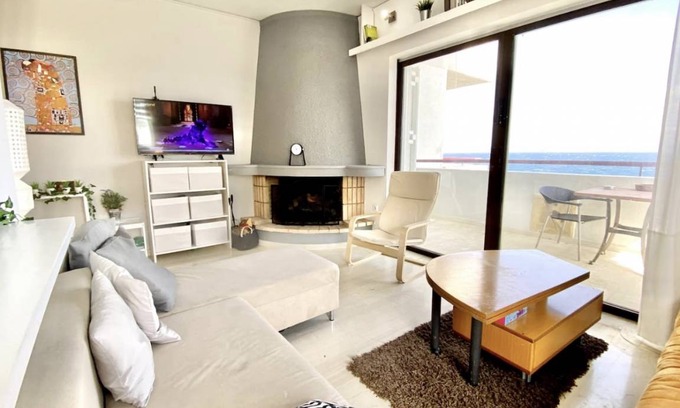 Rafina-Pikermi Apartment | Nice Seafront Flat - Beach, Port & Athens Airport