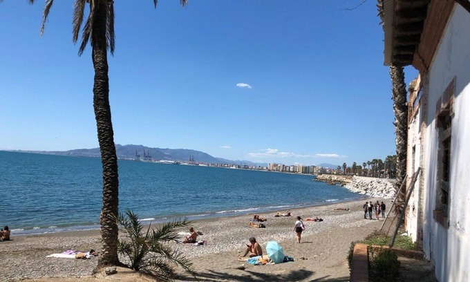 Malaga Apartment | Nice studio in front of the beach Los Baños del Carmen