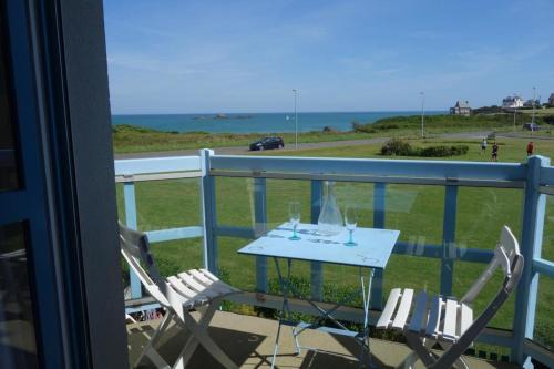 Rotheneuf-Le Pont Apartment | Nice T3 with terrace and sea view