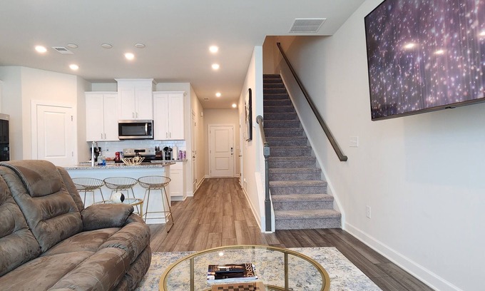 Oakdale House | Nicknamed The Blue Oasis for its elegant decor and cozy atmosphere.