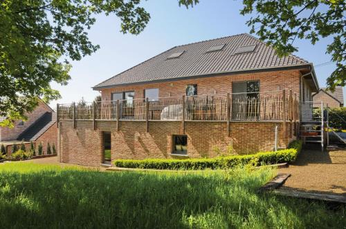 Noiseux House | Nid des Amis