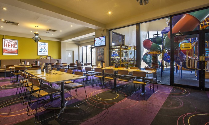 Sunshine West Hotel | Nightcap at Glengala Hotel