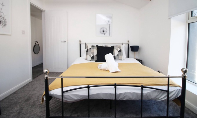 Pentrebach House | Nightingale House by Tŷ SA