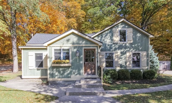 Saugatuck Apartment | Nightingale - Two Bedroom Apartment, Sleeps 4