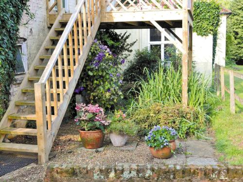Hollesley House | Nightingales