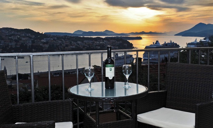 Gruz Apartment | Nika Family Apartments