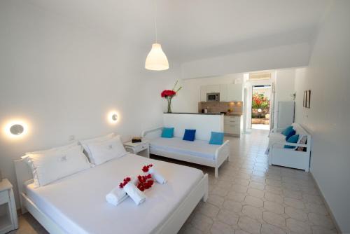 Gaios Apartment | Niko's and Nora's Studios