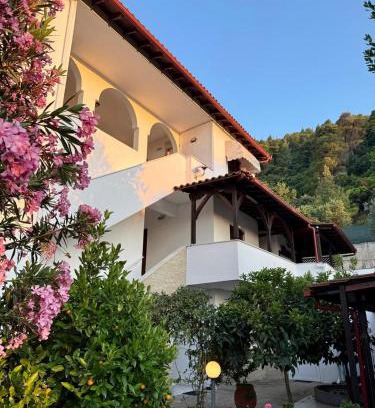 Vourvourou Apartment | Nikos & Panagiota