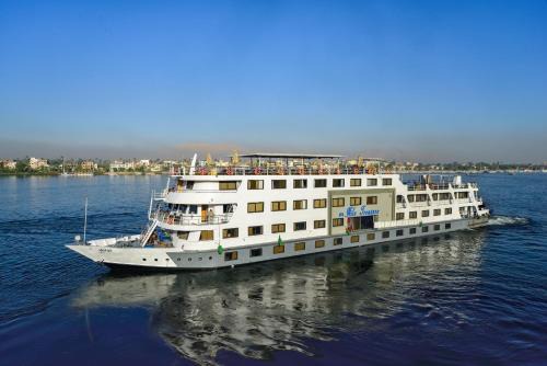 Luxor Boat Rental | Nile Treasure Cruise - 4 or 7 Nights From Luxor each Saturday and 3 or 7 Nights From Aswan each Wednesday