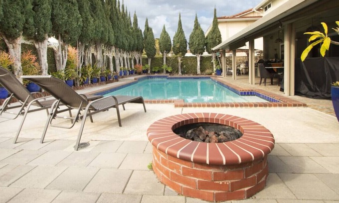 Fountain Valley House | Nimbus · Spacious 4BR- POOL-Disney, Convention, Beaches