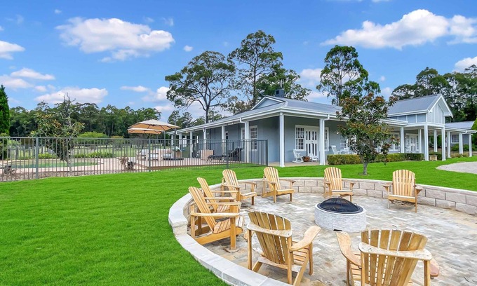 Lovedale House | Nine Hunters - Your very own resort