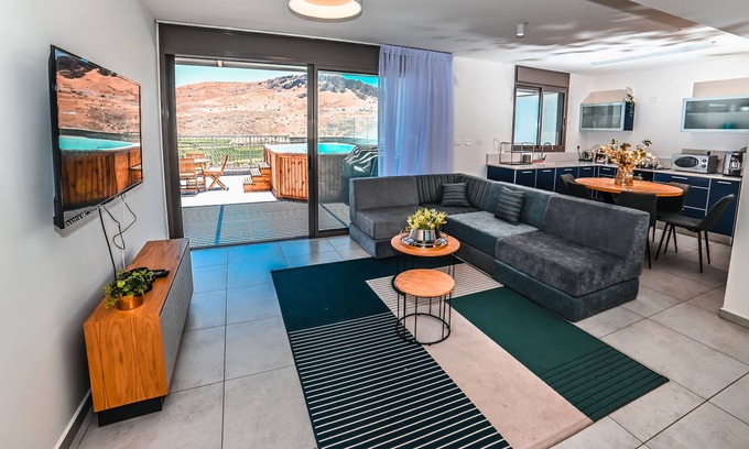 Migdal Apartment | Nino Magdala - 2Bdrm Siute/5