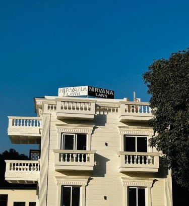 Lucknow House | Nirvana Lawn