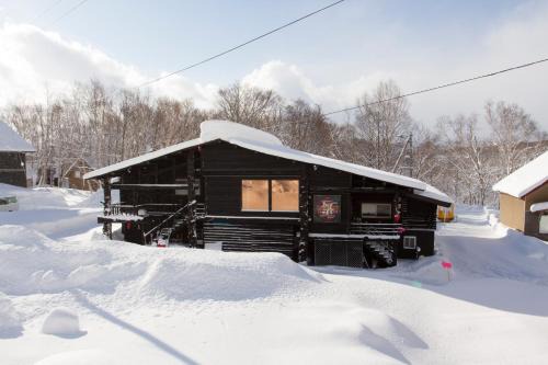 Niseko Cabin | Niseko Backcountry Lodge