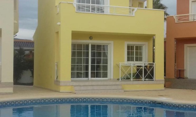 Caserio Los Tarquinos House | Nita Villa Altaona Golf Turquoise Sleeps 4 adults