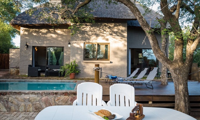 Hoedspruit Cabin | Nkanyi Wildlife House & Cottage