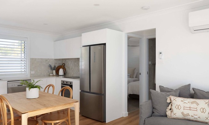 Nelson Bay House | No 2 Luana - Pet friendly holiday townhouse