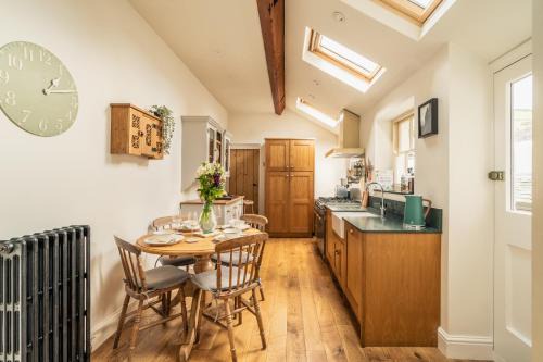 Staveley House | No 3, Home in Staveley