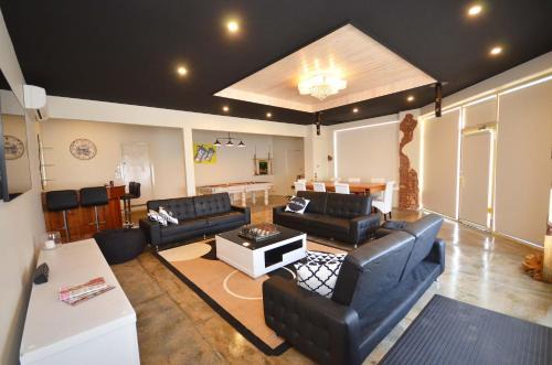 Echuca House | No.40 Echuca - Echuca Holiday Homes