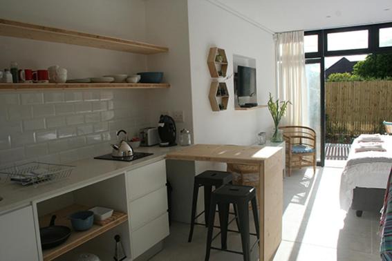 Claremont Apartment | No. 9 Keurboom
