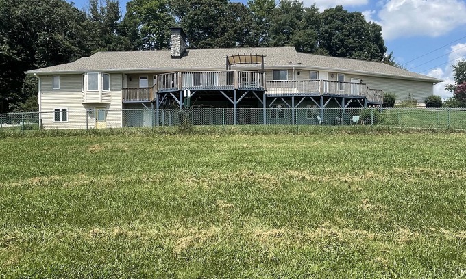Candler House | NO HOTEL FEES AVL Luxury Pets Views SPA Game Room