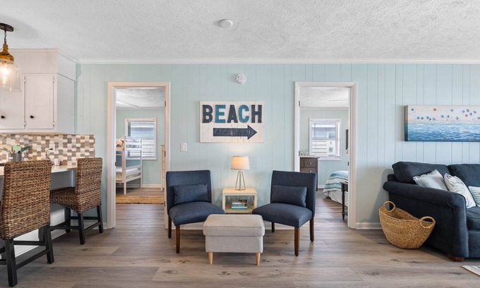 Sunset Beach House | No Worries Sunset Beach-Coastal Bungalow, Walk to the beach