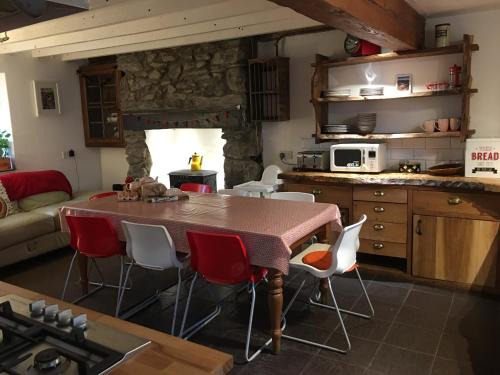 Bangor House | No21 Hop to Zipworld