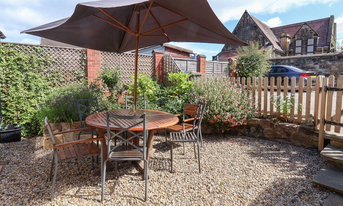 Marske-by-the-Sea Cottage | NO76, family friendly, country holiday cottage in Marske-By-The-Sea