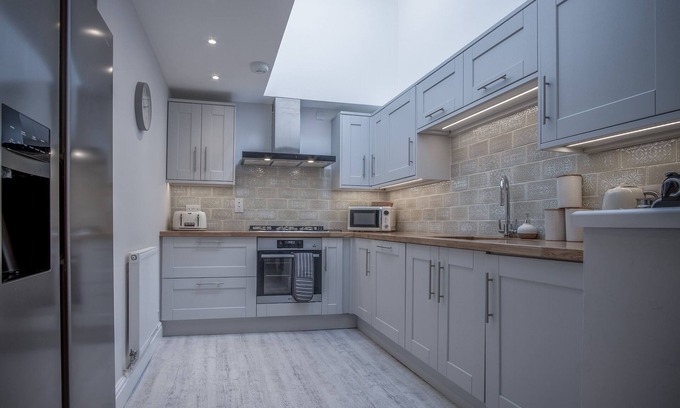Tenby Cottage | Noe Acre - 3 Bedroom Cottage - Tenby