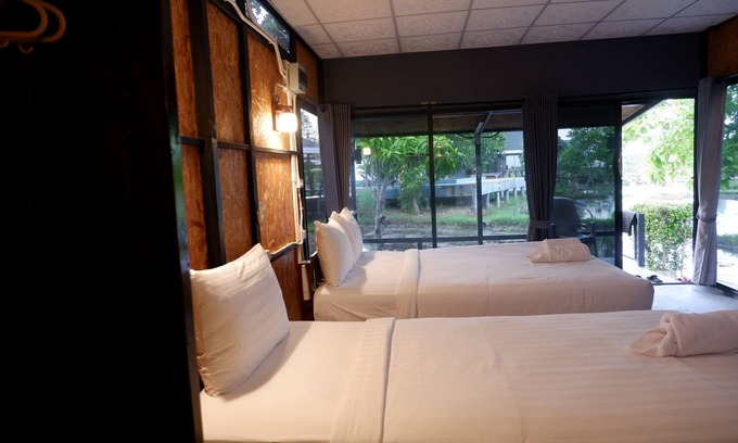 Ban Luang Hotel | Nok Chan Mee Na
