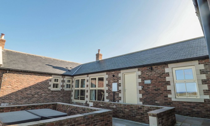 Embleton Cottage | NOOK COTTAGE, with pool in Embleton
