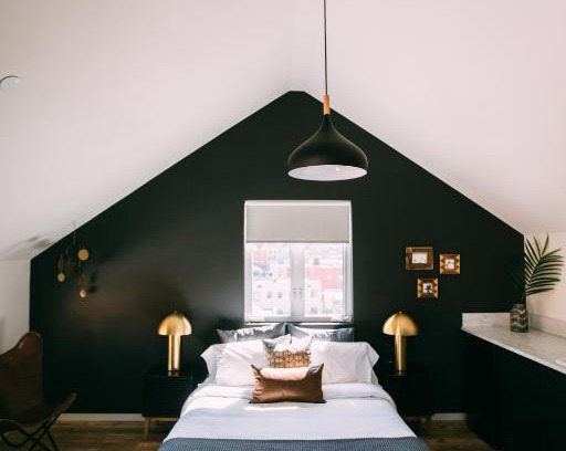 Angelino Heights Hotel | Noon on Sunset Hill