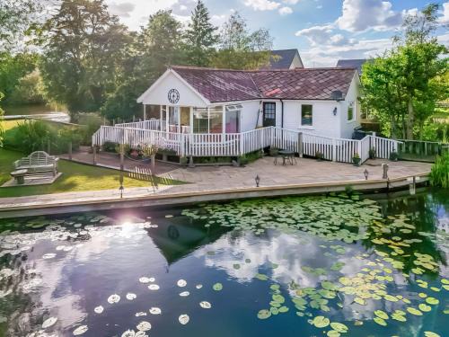 Horning House | Noosa Sound