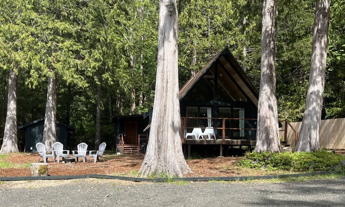 Hoodsport Ski Chalet | Nordic Chalet at Lake Cushman
