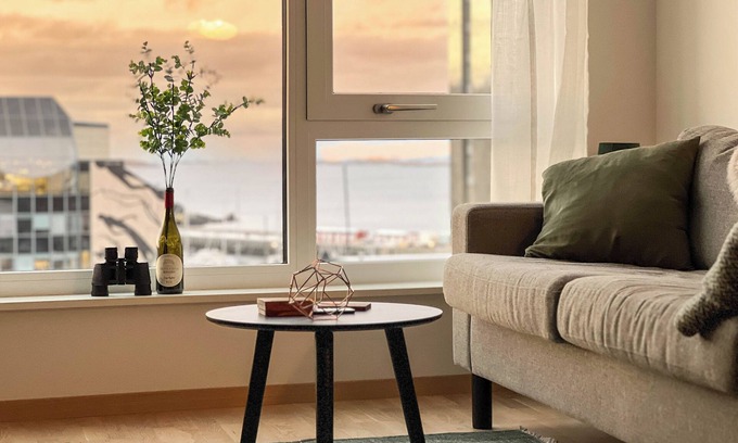 Bodo Apartment | Nordic Style City Apartment with Sunny Marina Views