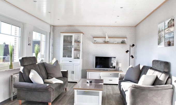 Ostermarsch Apartment | Nordsee Anker Unsere moderne 87 qm Ferienwohnung mit zwei Schlafzimmer in Norden Ortsteil Ostermarsch