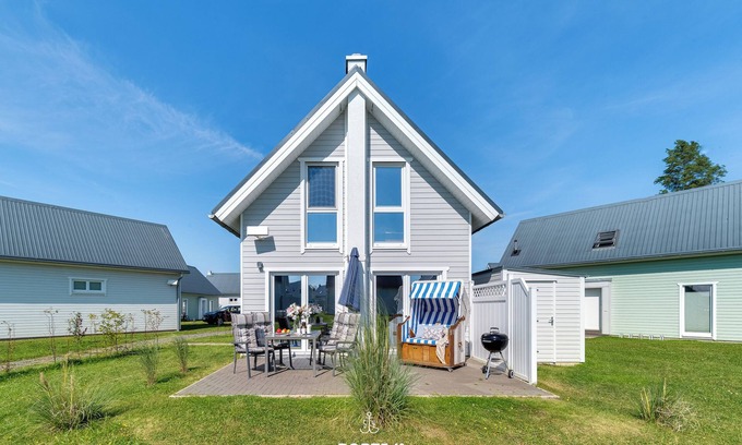 Olpenitz House | Nordstern - infrared sauna, bathtub, fireplace, shower, terrace, beach chair, barbecue