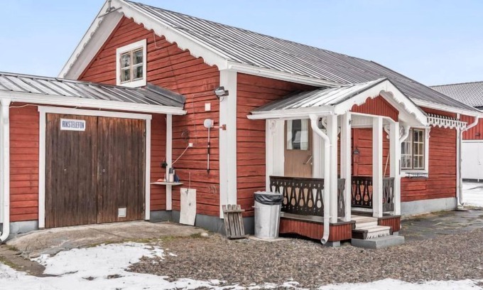 Vidsel House | Norrskensstugan by Interhome