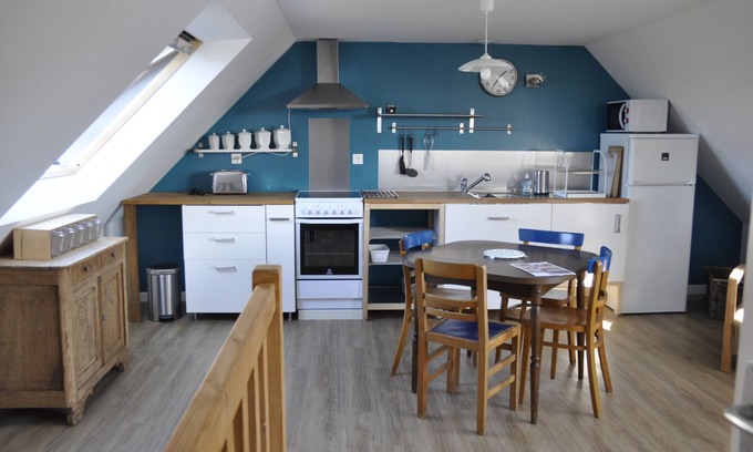 Landeda Apartment | North Finistere. Landéda. Seaside and beach studio