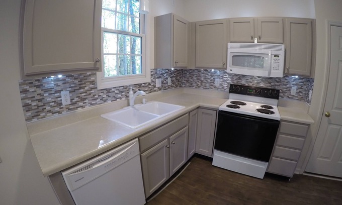 North Raleigh House | North Raleigh home in Wakefield Plantation Culd-de-sac lot in private wooded lot