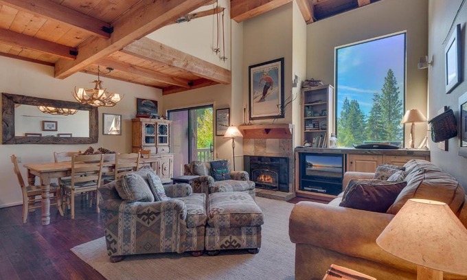 Lake Forest House | North Shore Lakeside Condo #8 by Tahoe Getaways - Updated 3 Story Condo Near Palisades Resort w HOA!