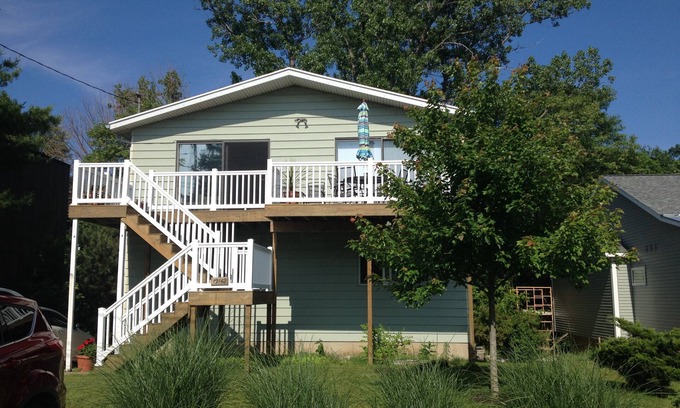 Ferrysburg House | North Shore Vacation Rental
