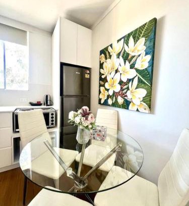 Willoughby Apartment | North Sydney Studio with Car Park AC