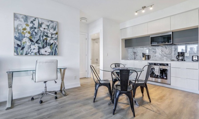 The Peanut Condo | North York, 2 Bed 2 Bath, Luxury Condo at Leslie & Sheppard