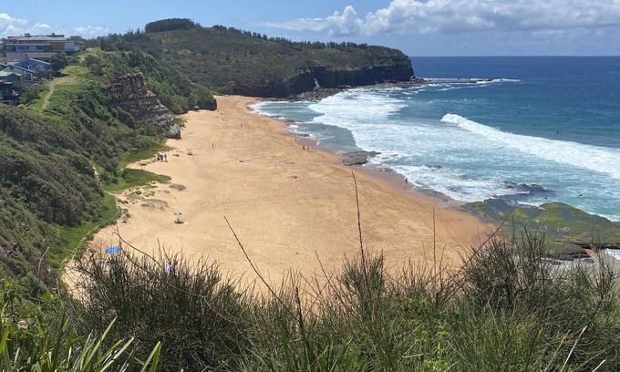 Sydney Apartment | Northern Beach Entire Flat Available, walk to beach & lake