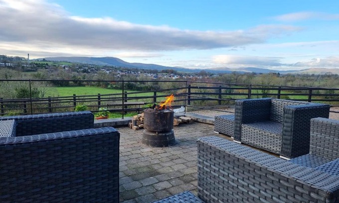 Magherafelt House | Northern Ireland Oasis Retreat
