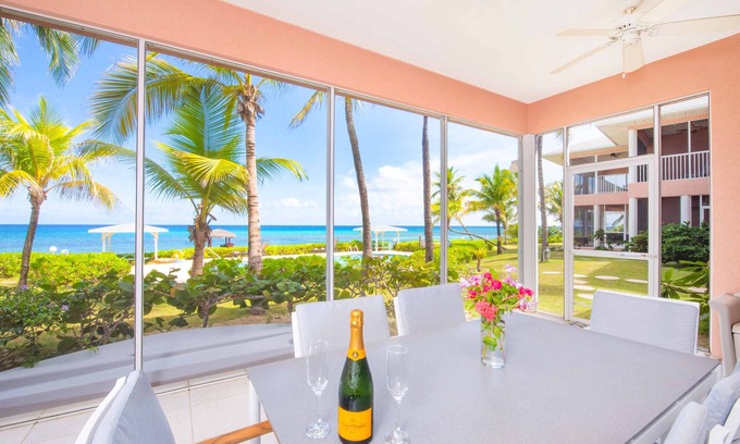 North Side House | Northern Lights #5: 2-Story Townhome w/Backyard Snorkeling, Shared Pool + Dock
