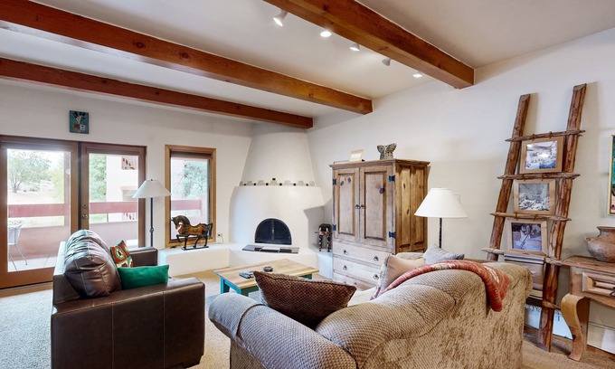 Santa Fe Condo | Northside Hideaway with Mountain Views & Air-Conditioning | Minutes to Plaza