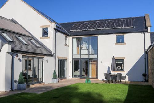 Woodhorn House | Northumberland Luxury Stays - The Chivits